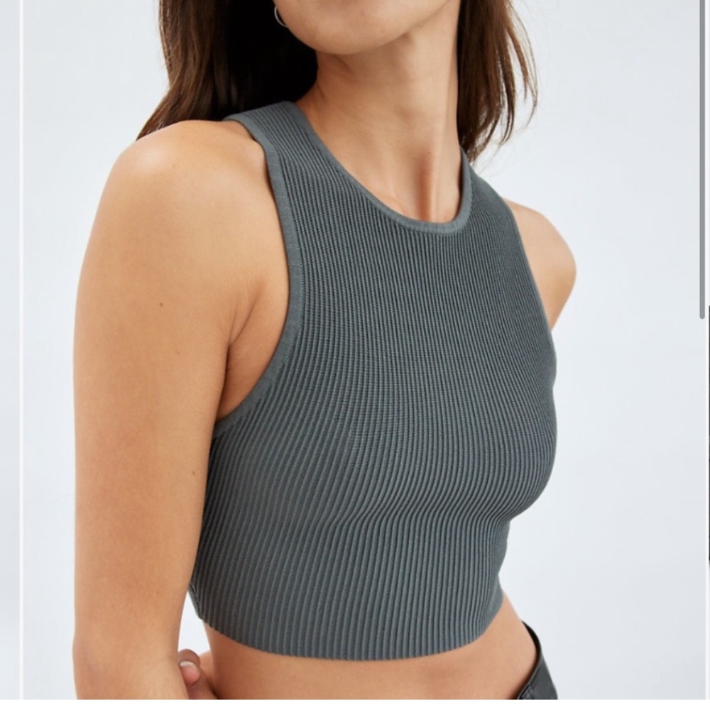 NWT Aritzia BABATON SCULPT knit racer crop